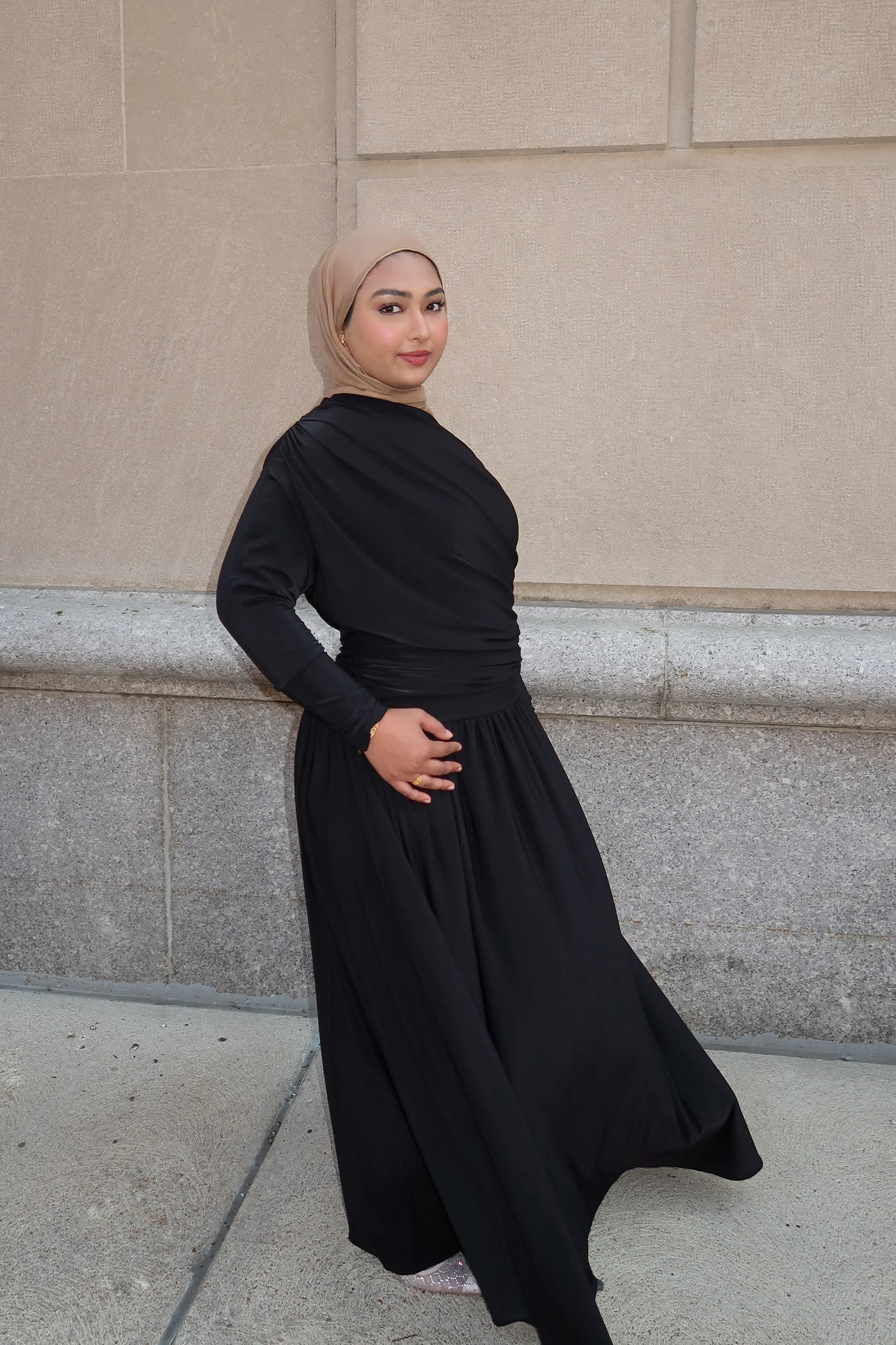 Black Batwing Jersey Maxi Dress - Image 4