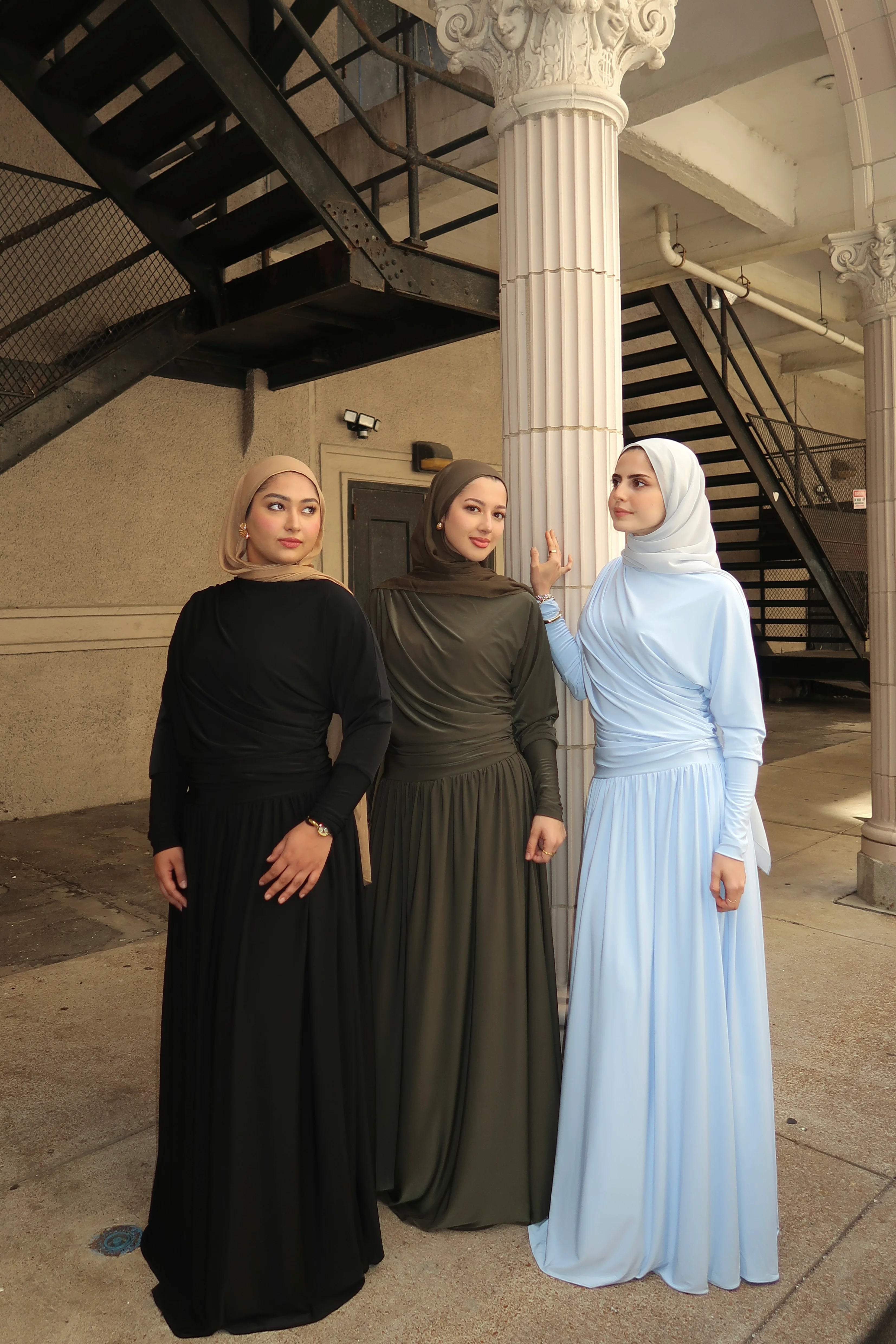 Black Batwing Jersey Maxi Dress - Image 7