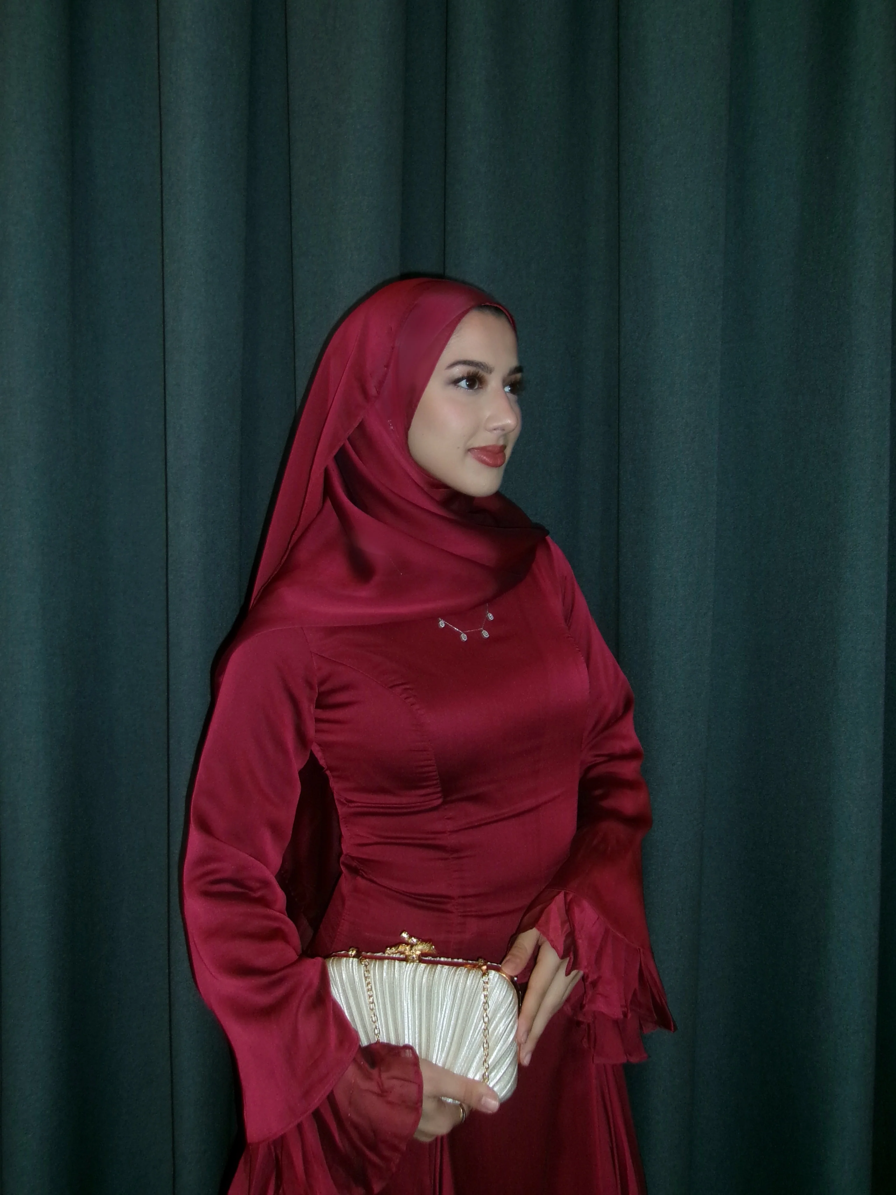Cherry Red Shimmering scarf