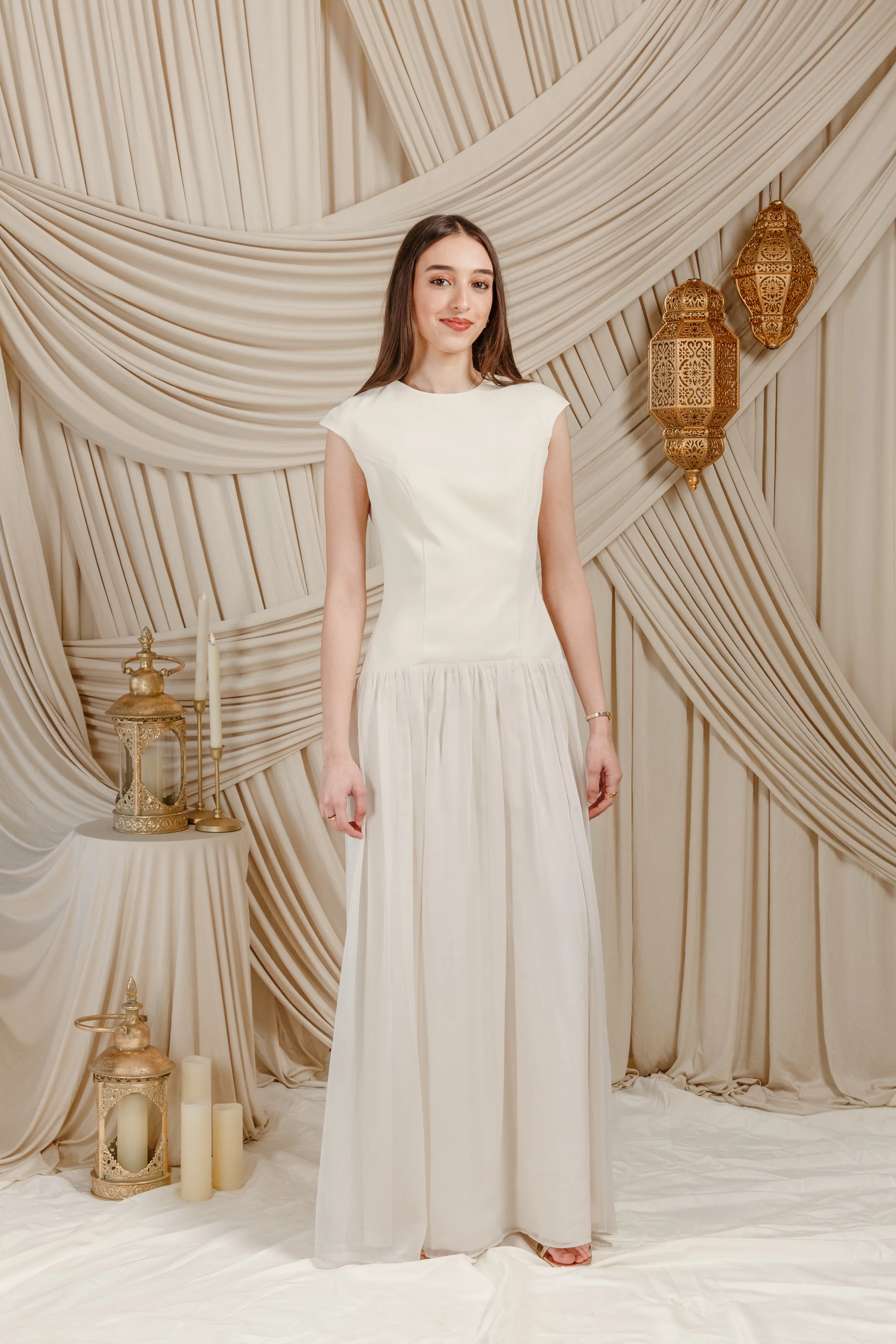 Cream Low Waisted Abaya Set (2 pcs) - Image 4