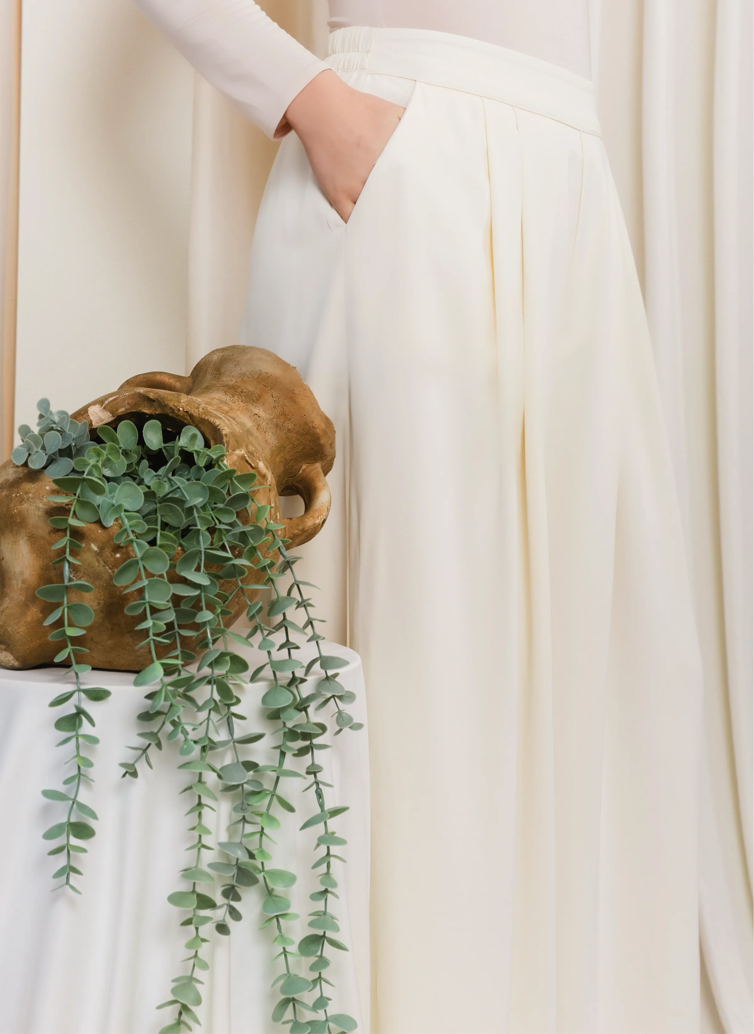 Cream Signature SE Wide Leg Pants - Image 2