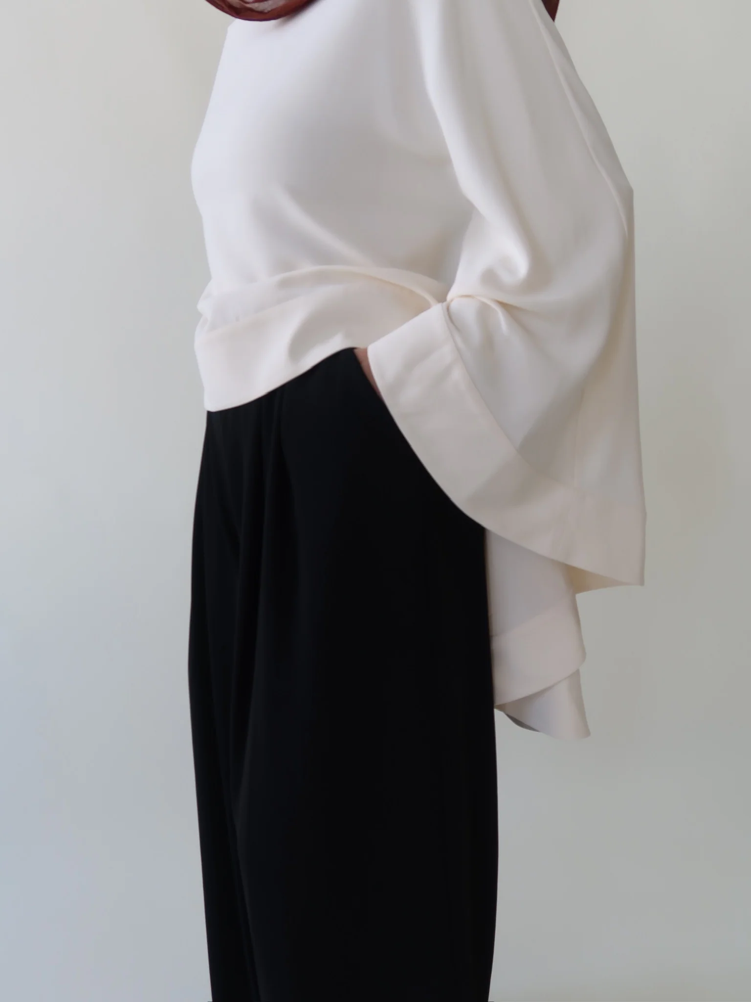 Black Signature SE Wide Leg Pants - Image 3
